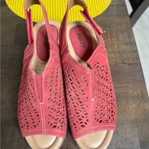 Earth Red Sandals with Intricate Cutout Design